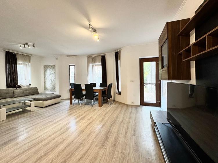 Duplex cu 5 camere cu Canalizare în Dumbrăvița