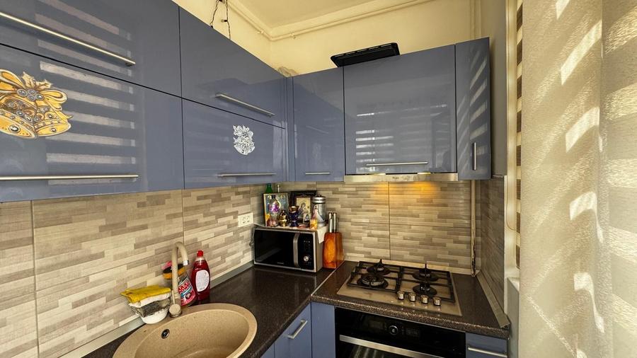 Apartament cu 3 camere în Militari