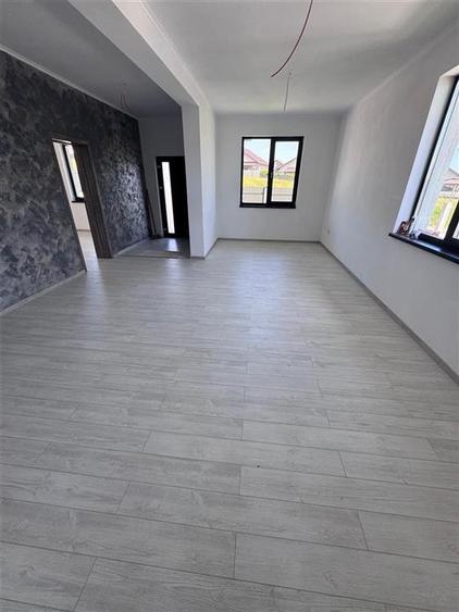 Casa Superba 4 camere cu 2 bai beci terasa Valea Adanca - 4
