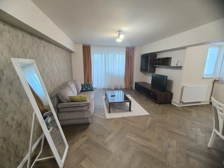 Apartament cu 2 camere decomandat, mobilat în Nerva Traian