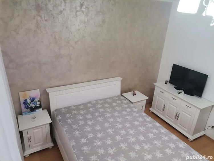 Apartament cu 3 camere decomandat în Ostroveni