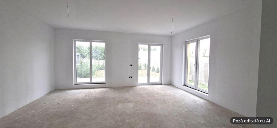Duplex cu 4 camere cu Canalizare în Dumbrăvița