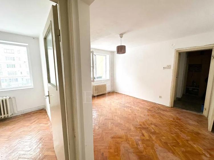 Apartament cu 3 camere semidecomandat în Gheorgheni