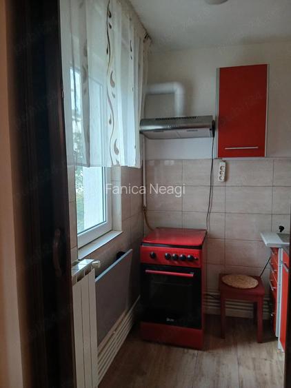 Proprietar inchiriez apartament 2 camere pret 350 euro euro