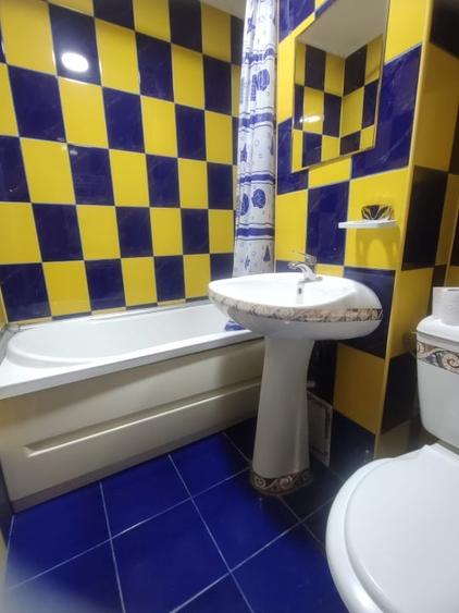 Apartament cu 2 camere semidecomandat, mobilat în Vălenii de Munte