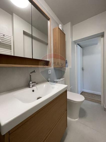 Apartament cu 2 camere semidecomandat, mobilat în Floreasca