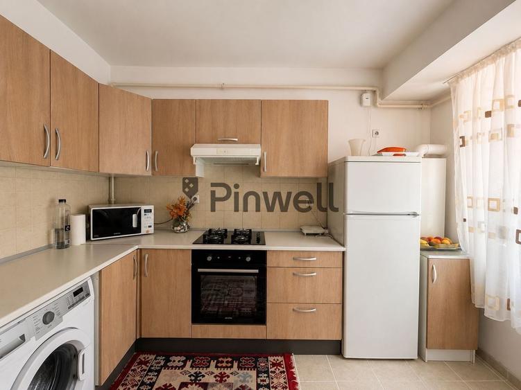 Apartament cu 2 camere semidecomandat, mobilat în Cățelu