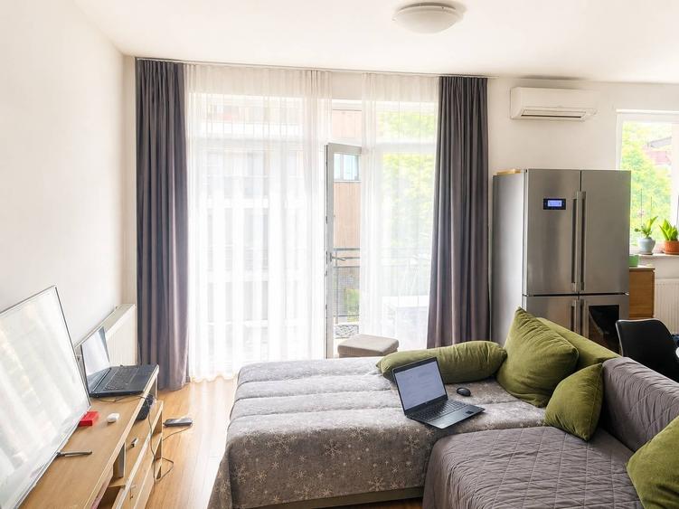 Apartament cu 2 camere decomandate, 54mp, etaj 2, finisat, cu parcare, in Grigorescu - 1