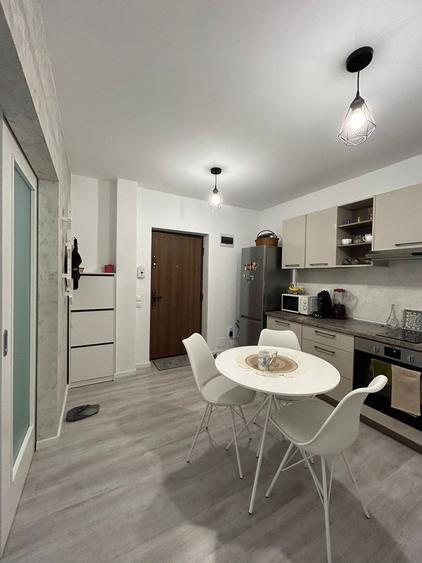 Apartament cu 2 camere decomandat în Apahida