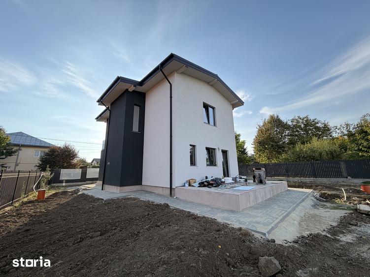 Casă cu 4 camere cu Teren 500 Mp în Miroslava