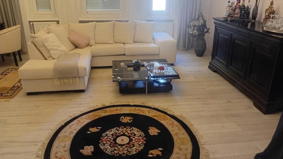 Casă cu 6 camere cu Teren 508 Mp în Bujac