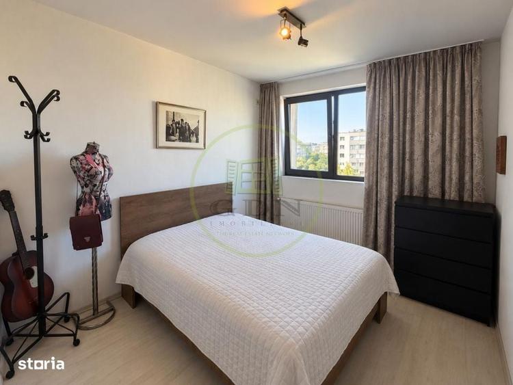 Apartament cu 3 camere semidecomandat, mobilat în Nord
