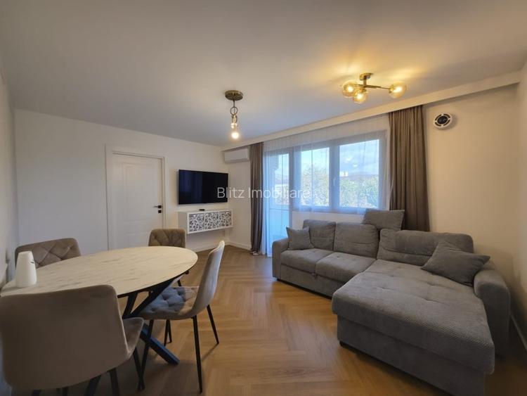 Apartament cu 2 camere, 44 mp, zona Sasar