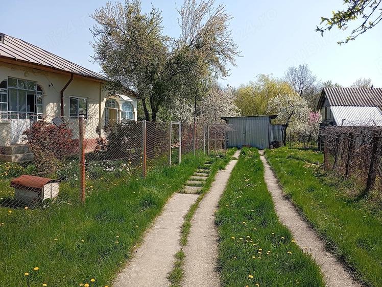 Casă cu 3 camere cu Teren 1848 Mp în Cocu