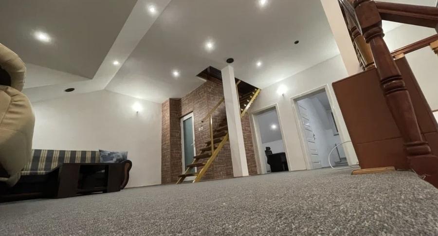Duplex cu 6 camere cu Canalizare în Gheorgheni