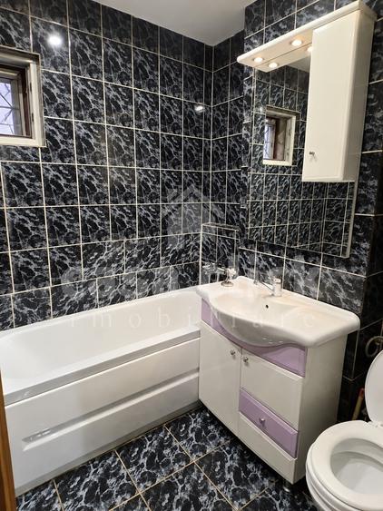 Apartament cu 3 camere decomandat în I. C. Frimu