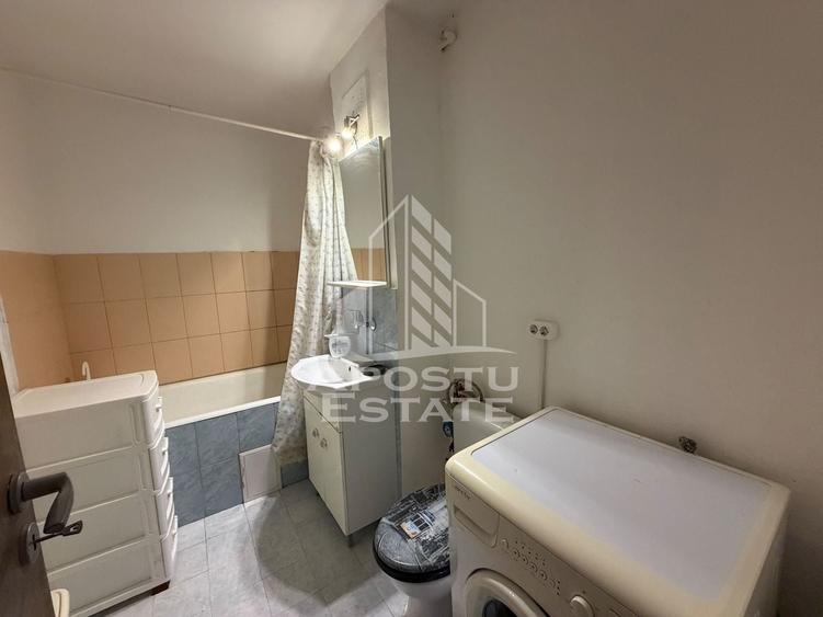 Apartament cu 2 camere semidecomandat în Bucovina