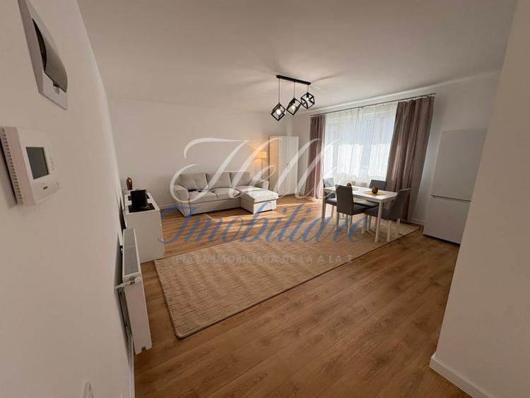Apartament cu 2 camere semidecomandat în Florești