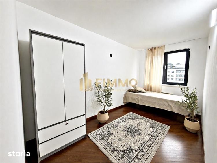 Apartament cu 3 camere semidecomandat în Ultracentral