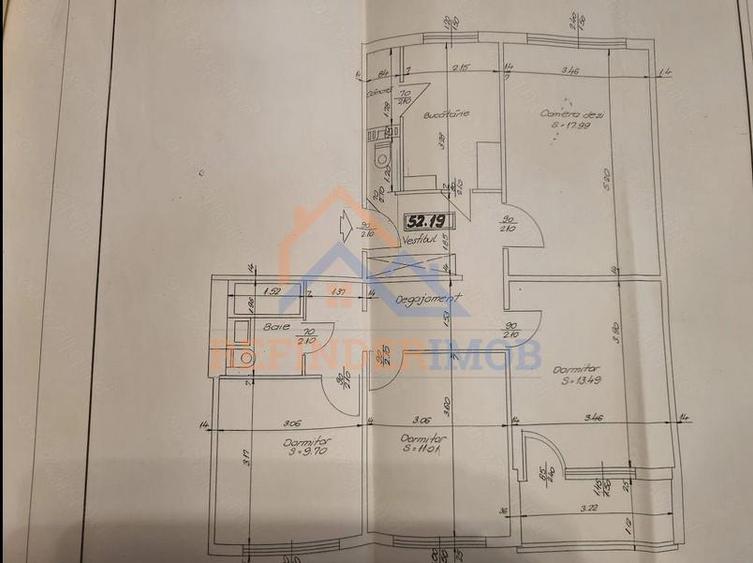 Apartament cu 4 camere decomandat în Berceni