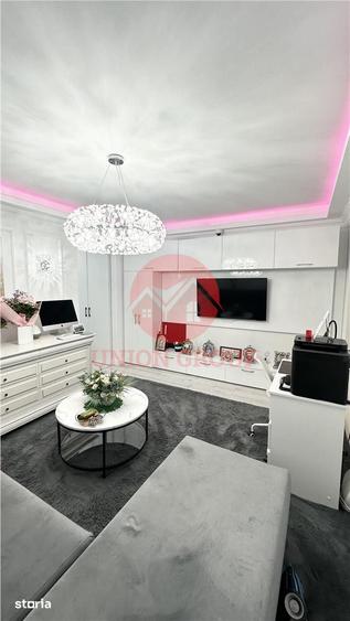 Apartament cu 4 camere în Tomis Nord