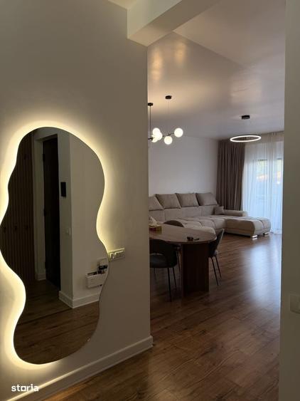 Apartament cu 2 camere decomandat în Pajura