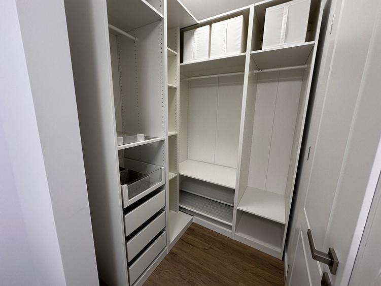Apartament cu 3 camere decomandat, mobilat în Universitate