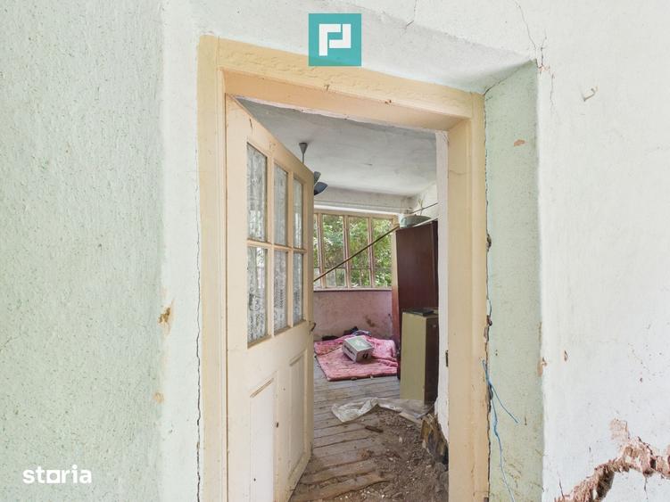 Casă cu 6 camere cu Teren 1440 Mp în Zerind