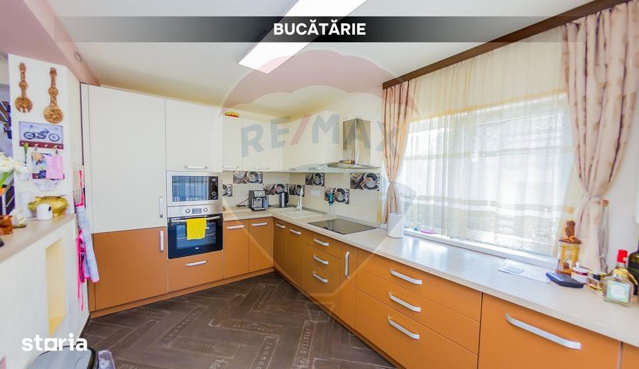 Casă cu 4 camere cu Teren 547 Mp în Central