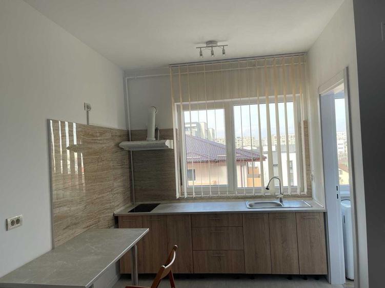 Garsonieră decomandată în Brâncoveanu