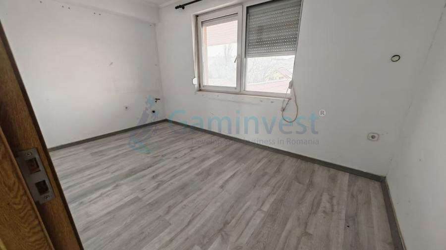 Spațiu comercial, de 285 mp, în Aleșd