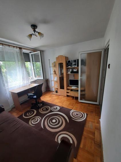 Apartament cu 2 camere decomandat în UTA