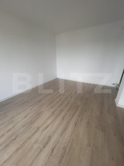 Apartament cu 3 camere decomandat în Aradului