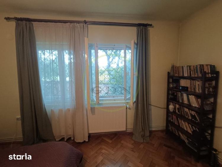 Casă cu 3 camere decomandat cu Teren 4500 Mp în Ibănești