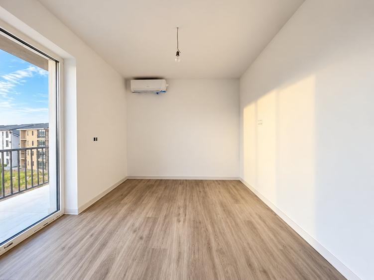 Apartament cu 2 camere decomandat în Girocului