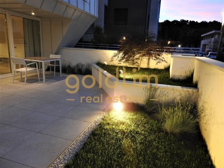 Apartament cu 3 camere semidecomandat, mobilat în Pipera