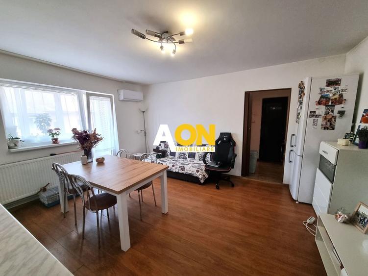 Apartament cu 2 camere semidecomandat, mobilat în Ampoi 1
