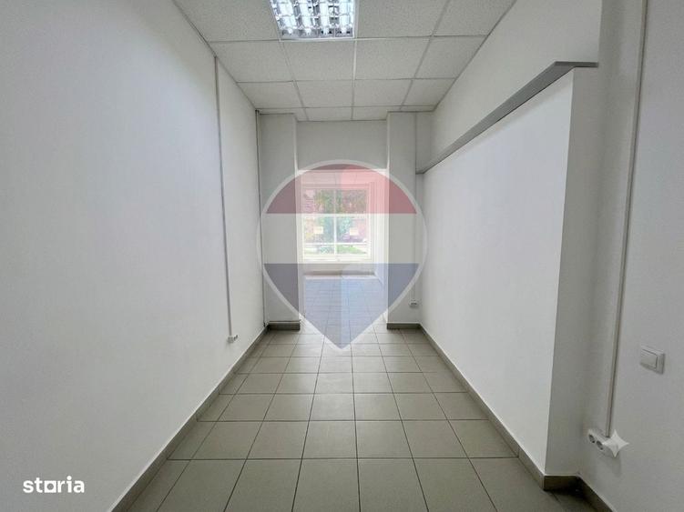 Spațiu comercial, de 38 mp, în Central