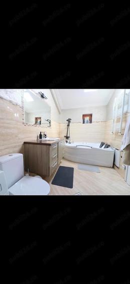 Apartament cu 3 camere decomandat în Aleea Tudor Neculai