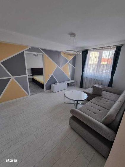 Apartament de inchiriat - 2 camere - central - 2 camere - 4