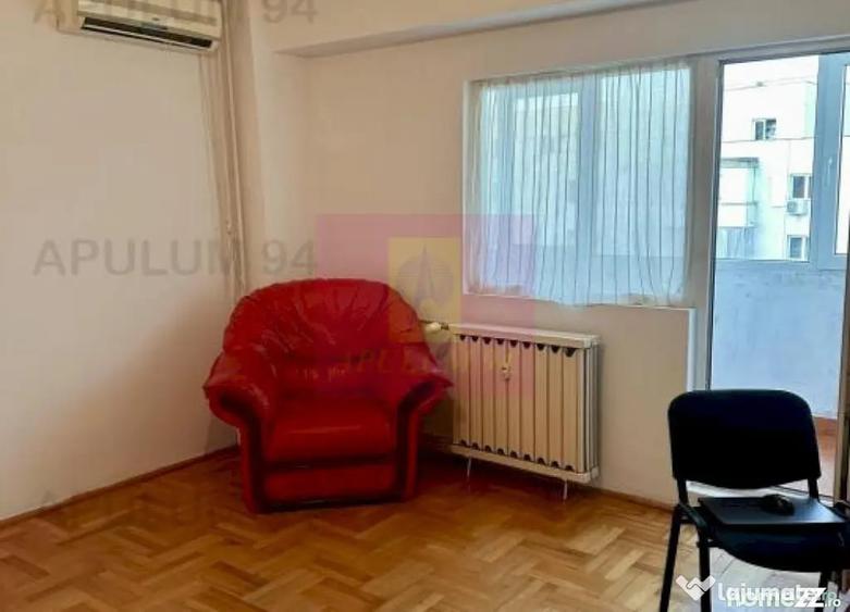 Apartament cu 3 camere decomandat în Sebastian