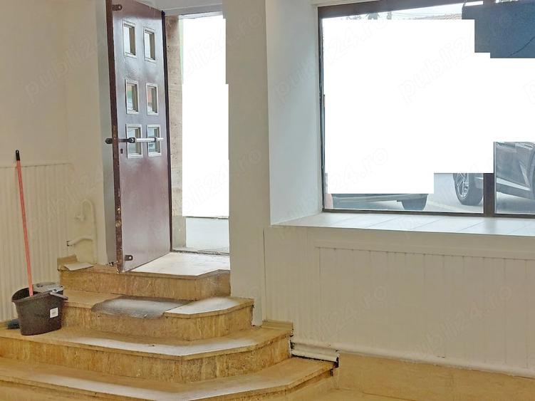 Spațiu comercial, de 25 mp, în Semicentral