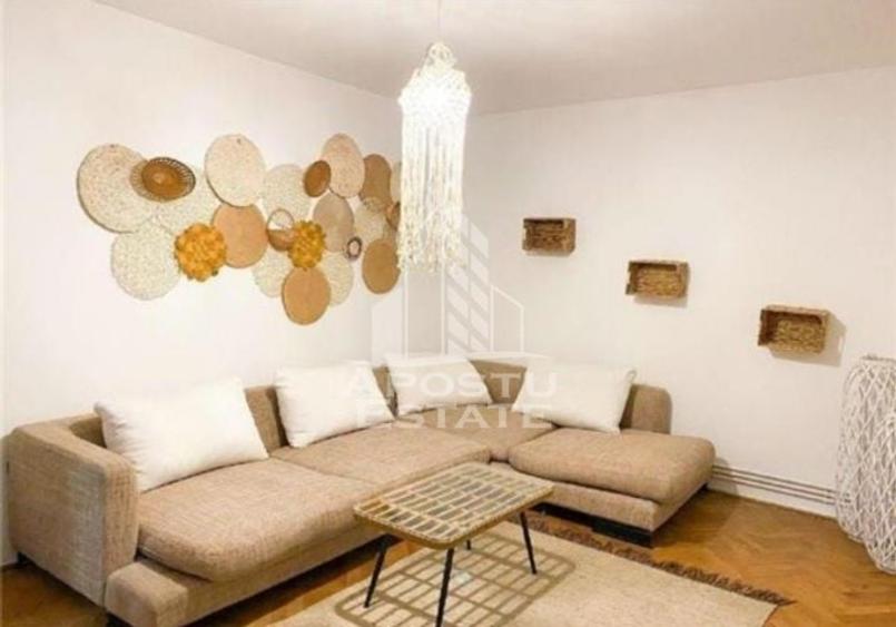 Apartament cu 4 camere decomandat, mobilat în Spitalul Județean