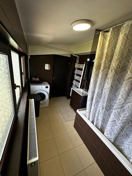 Duplex cu 7 camere cu Canalizare în Ciorogârla