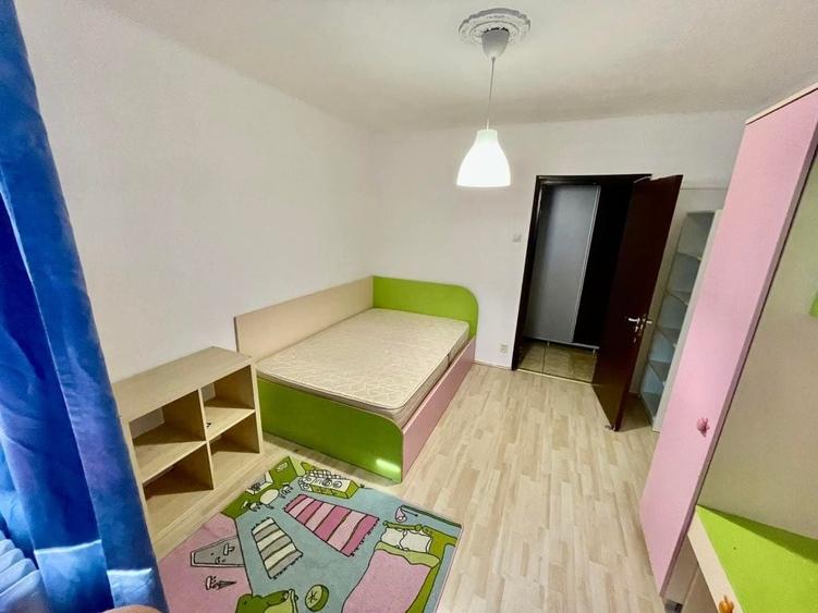 Apartament cu 3 camere decomandat în Iancului