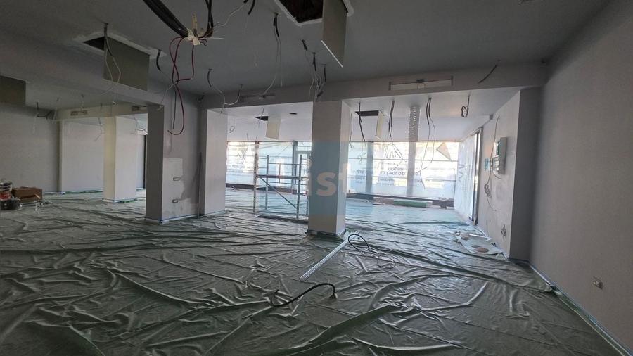 Spațiu comercial, de 191 mp, în Central