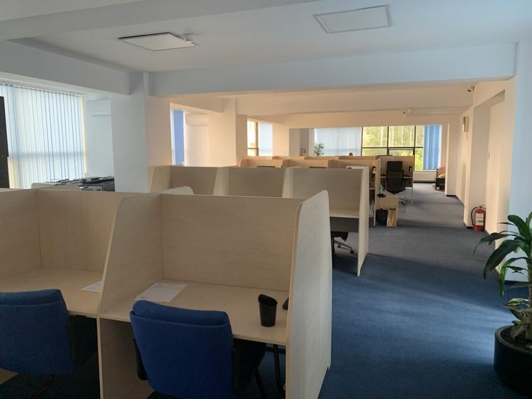 Birou, de 135 mp, în Primăverii