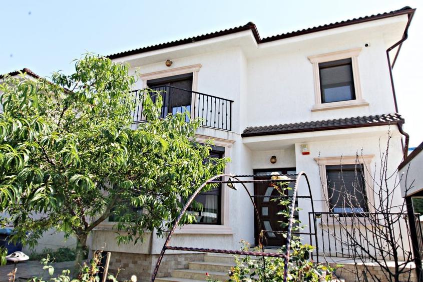 Casă individuală cu 5 camere cu Canalizare în Cumpăna