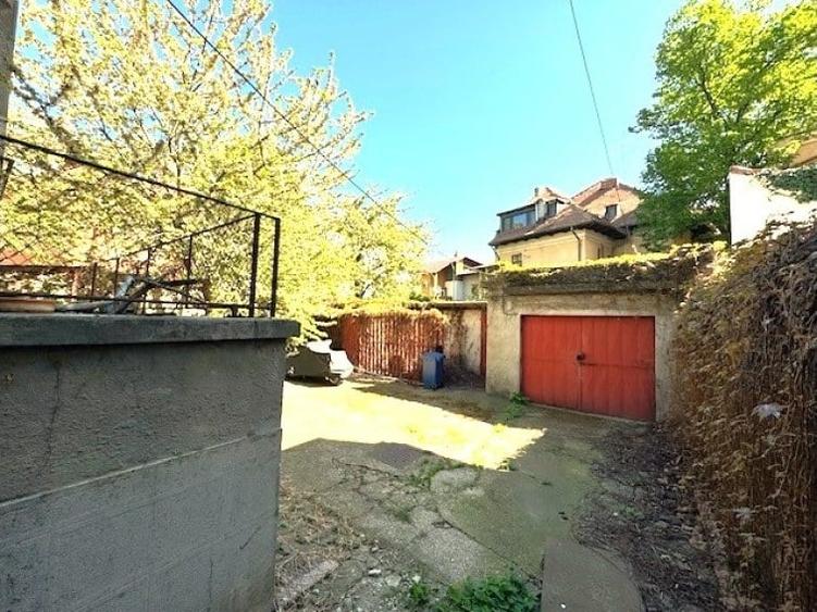Casă cu 8 camere cu Teren 560 Mp în Kiseleff