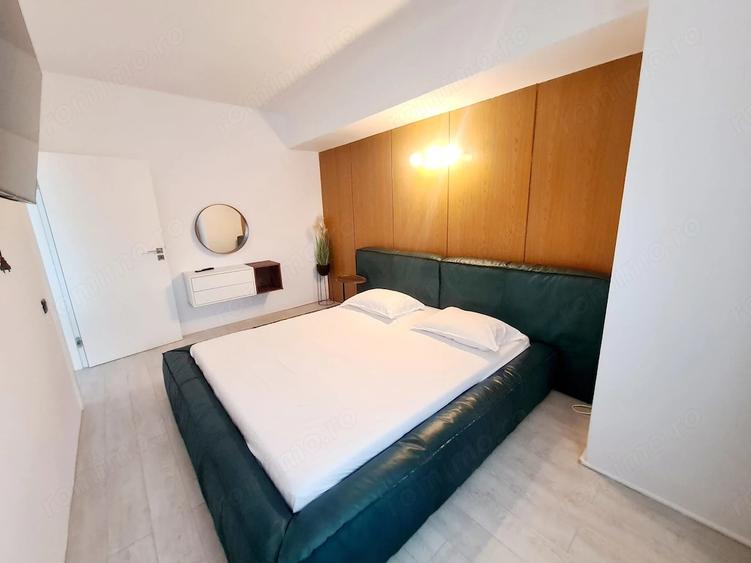 Apartament cu 3 camere decomandat în Căzănești (Râmnicu Vâlcea)